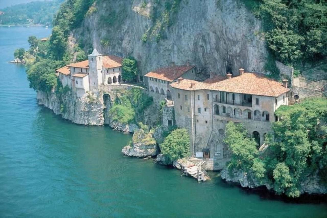 Villa Magnolia Lago Maggiore Besozzo Eksteriør billede